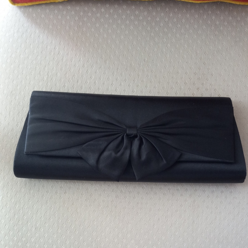 LA REGALE Elegant Black Clutch Bag